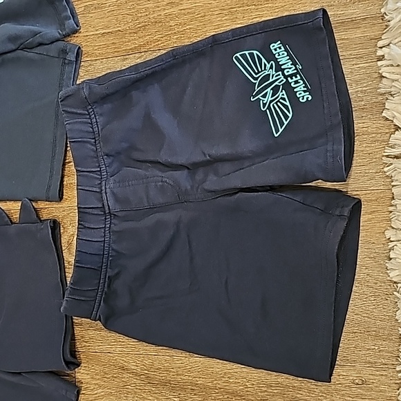 Bundle of toddler boys size 4t and 5t shorts - Picture 7 of 13